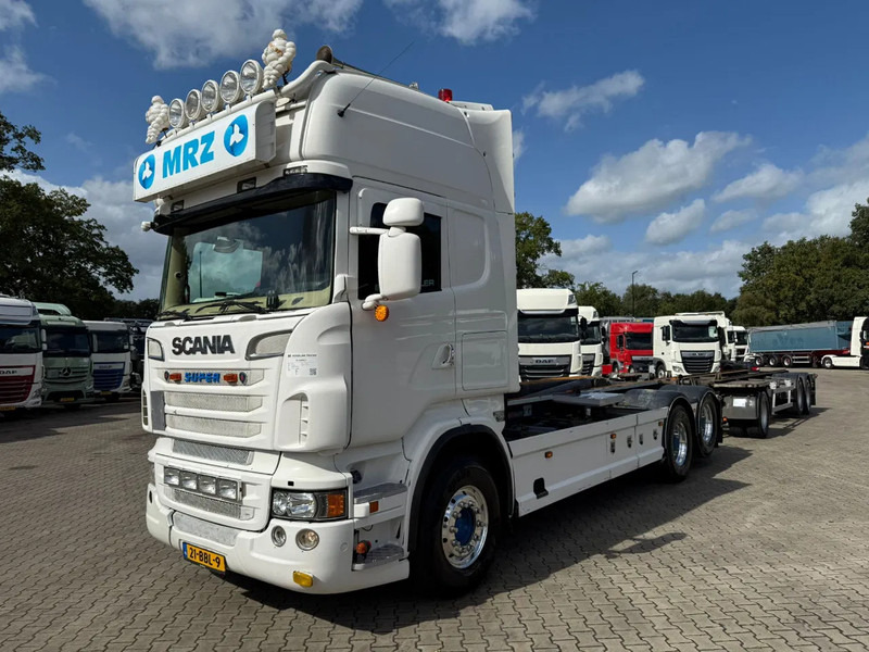 Scania R560 V8 6X2 VDL Haakarm AHK NL Truck - Abrollkipper: das Bild 1 Scania R560 V8 6X2 VDL Haakarm AHK NL Truck - Abrollkipper: das Bild 1
