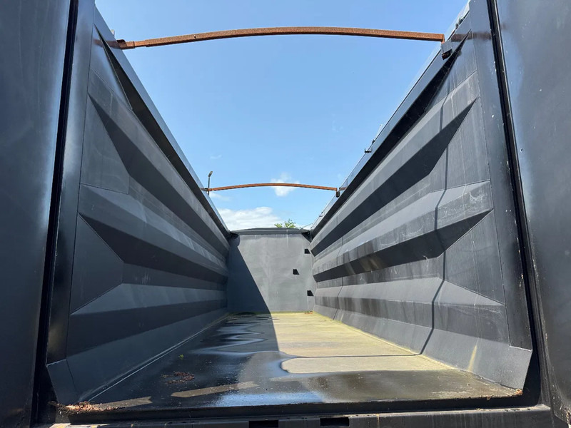 Stas Kloos SKF NEW 50m3 Ferrotrailer Schrott/Hardox 450 Liftas SAF Tyrepilot - Kipper Auflieger: das Bild 5 Stas Kloos SKF NEW 50m3 Ferrotrailer Schrott/Hardox 450 Liftas SAF Tyrepilot - Kipper Auflieger: das Bild 5