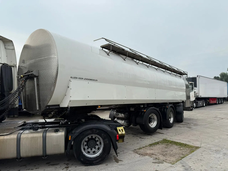 Lako 34.000L RVS/Edelstahl Melk/Milch/Food/Lebensmittel 2X Stuuras - Tankauflieger: das Bild 1 Lako 34.000L RVS/Edelstahl Melk/Milch/Food/Lebensmittel 2X Stuuras - Tankauflieger: das Bild 1