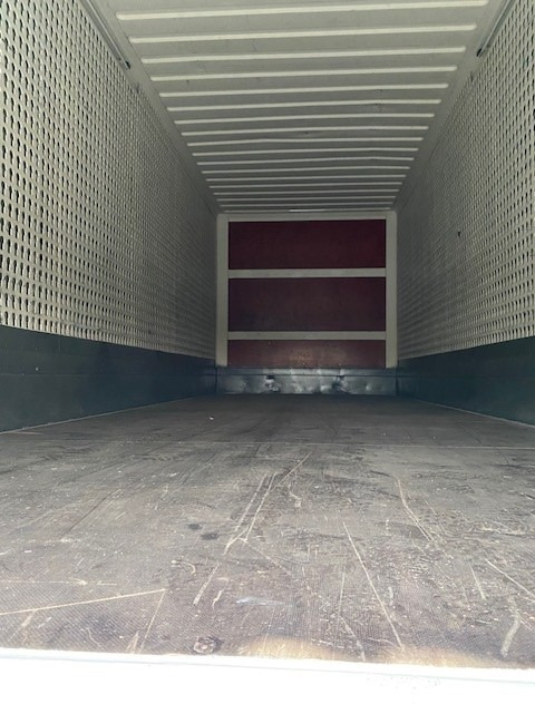 Krone BDF-System 7.450 mm lang, Premium Lack NEU in weiß - Kofferaufbau: das Bild 4 Krone BDF-System 7.450 mm lang, Premium Lack NEU in weiß - Kofferaufbau: das Bild 4