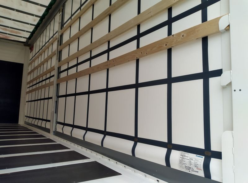 Planenaufbau Krone BDF-System, 7.820 mm lang.: das Bild 7