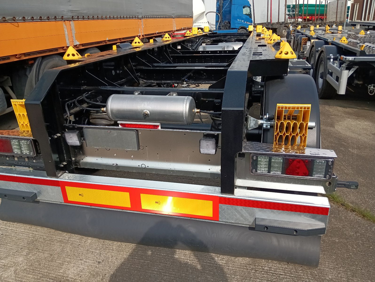 Hüffermann 3-A VARIO-CARRIER SAF NEU VERZINKT LiftAlufelgen - Abrollanhänger/ Absetzanhänger: das Bild 2 Hüffermann 3-A VARIO-CARRIER SAF NEU VERZINKT LiftAlufelgen - Abrollanhänger/ Absetzanhänger: das Bild 2