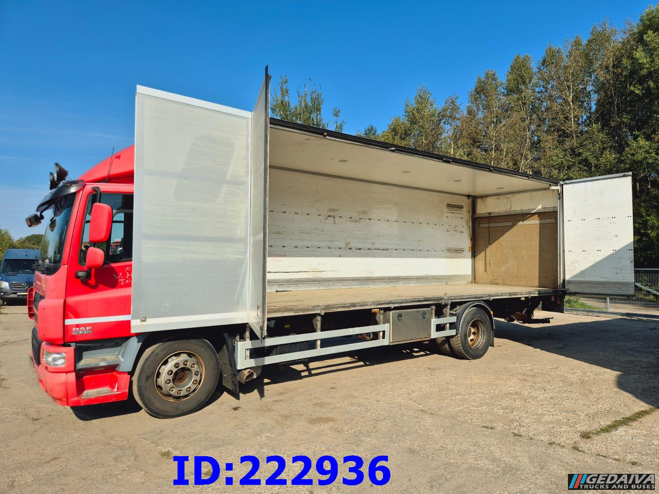 DAF CF 75.310 - Euro5 - Koffer LKW: das Bild 2 DAF CF 75.310 - Euro5 - Koffer LKW: das Bild 2