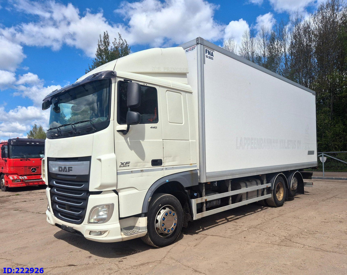 DAF XF 106 440 FAR 6x2 Euro6 - Isotherm LKW: das Bild 4 DAF XF 106 440 FAR 6x2 Euro6 - Isotherm LKW: das Bild 4