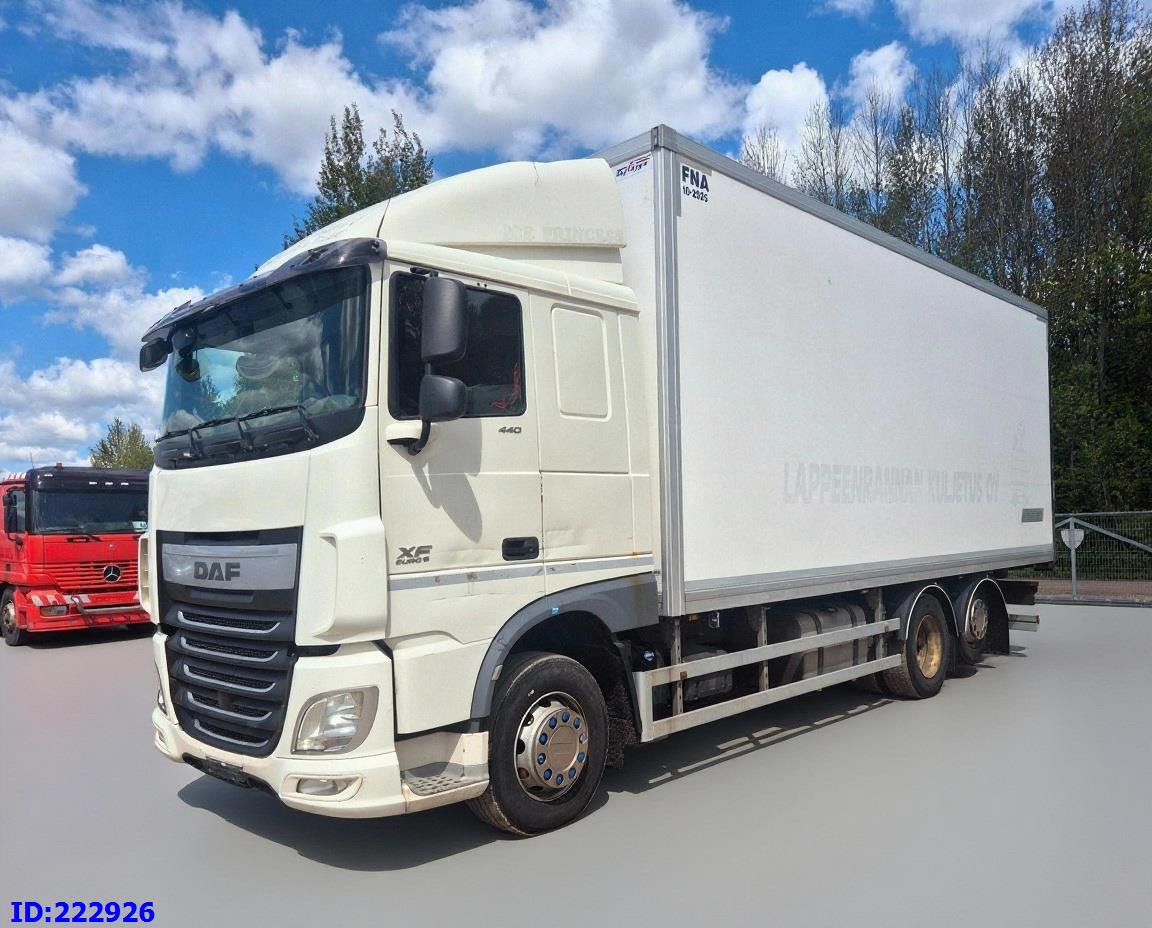 DAF XF 106 440 FAR 6x2 Euro6 - Isotherm LKW: das Bild 1 DAF XF 106 440 FAR 6x2 Euro6 - Isotherm LKW: das Bild 1