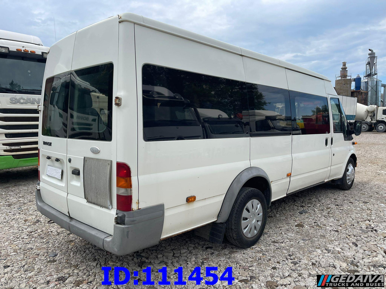 FORD Transit Manual 17-seater - Reisebus: das Bild 4 FORD Transit Manual 17-seater - Reisebus: das Bild 4