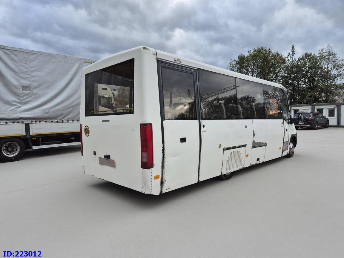 IVECO Daily 50C18 - 23-seater - Kleinbus, Reisebus: das Bild 5 IVECO Daily 50C18 - 23-seater - Kleinbus, Reisebus: das Bild 5