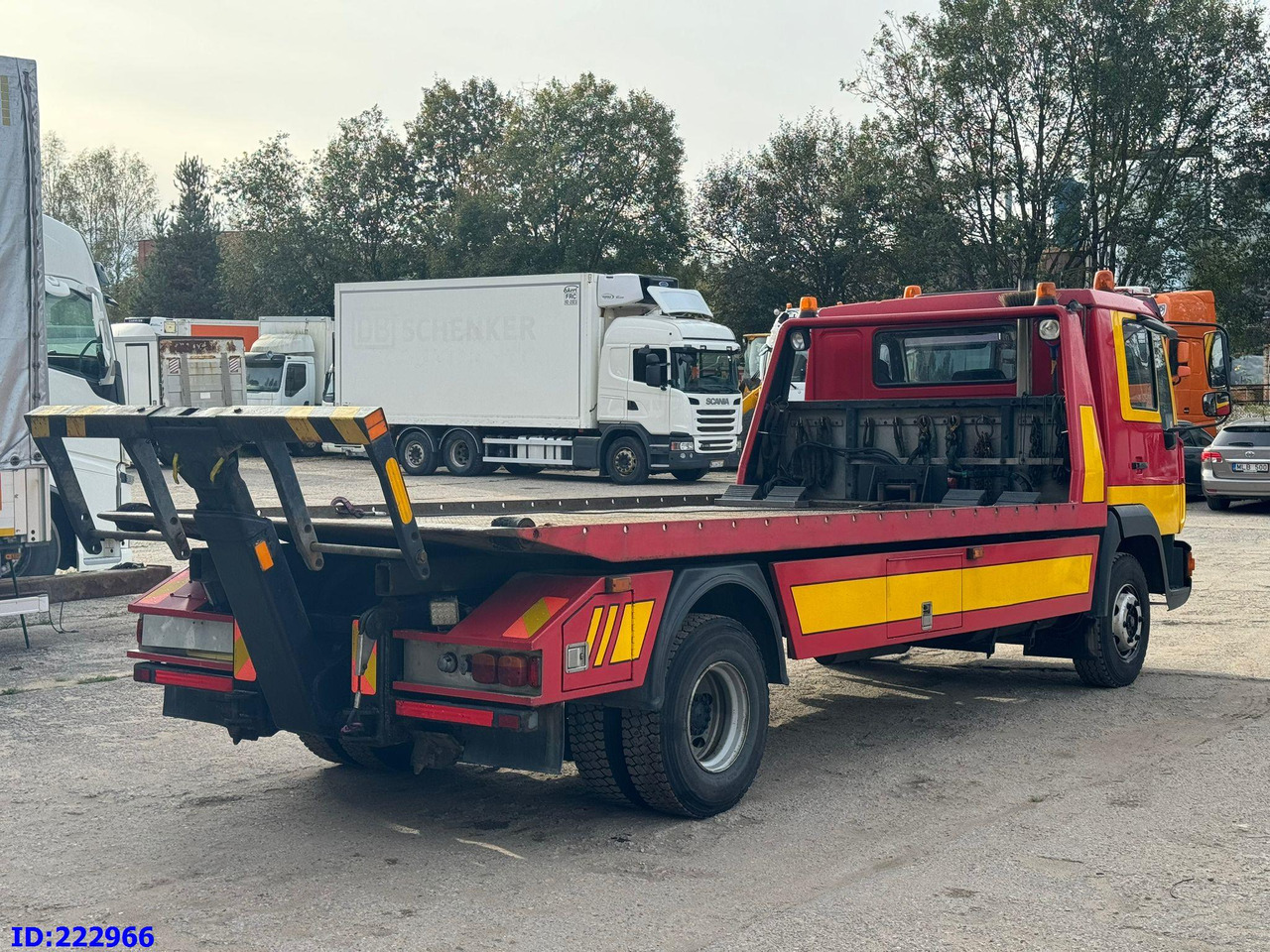 MAN 12.224 - Abschleppwagen: das Bild 4 MAN 12.224 - Abschleppwagen: das Bild 4