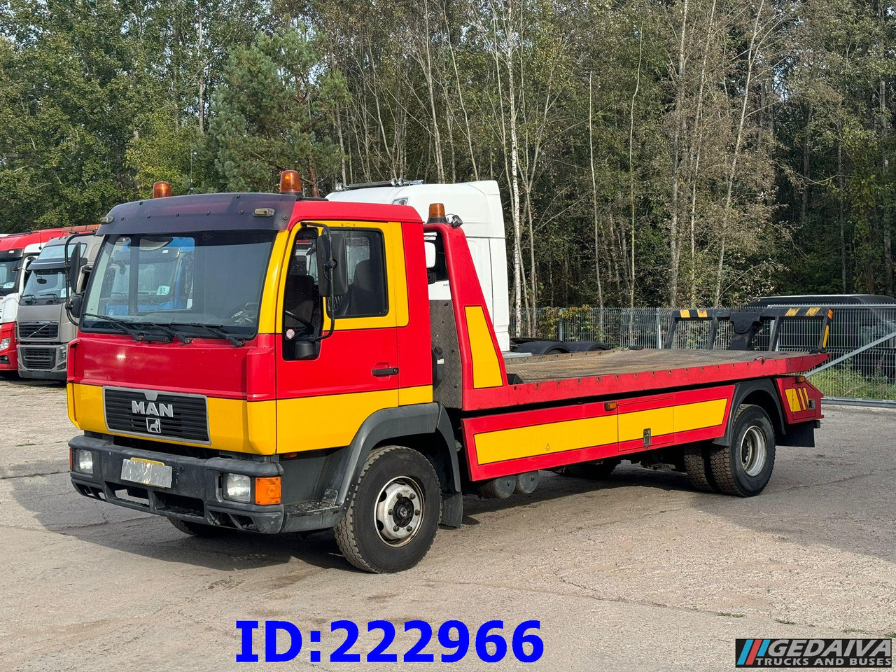 MAN 12.224 - Abschleppwagen: das Bild 1 MAN 12.224 - Abschleppwagen: das Bild 1