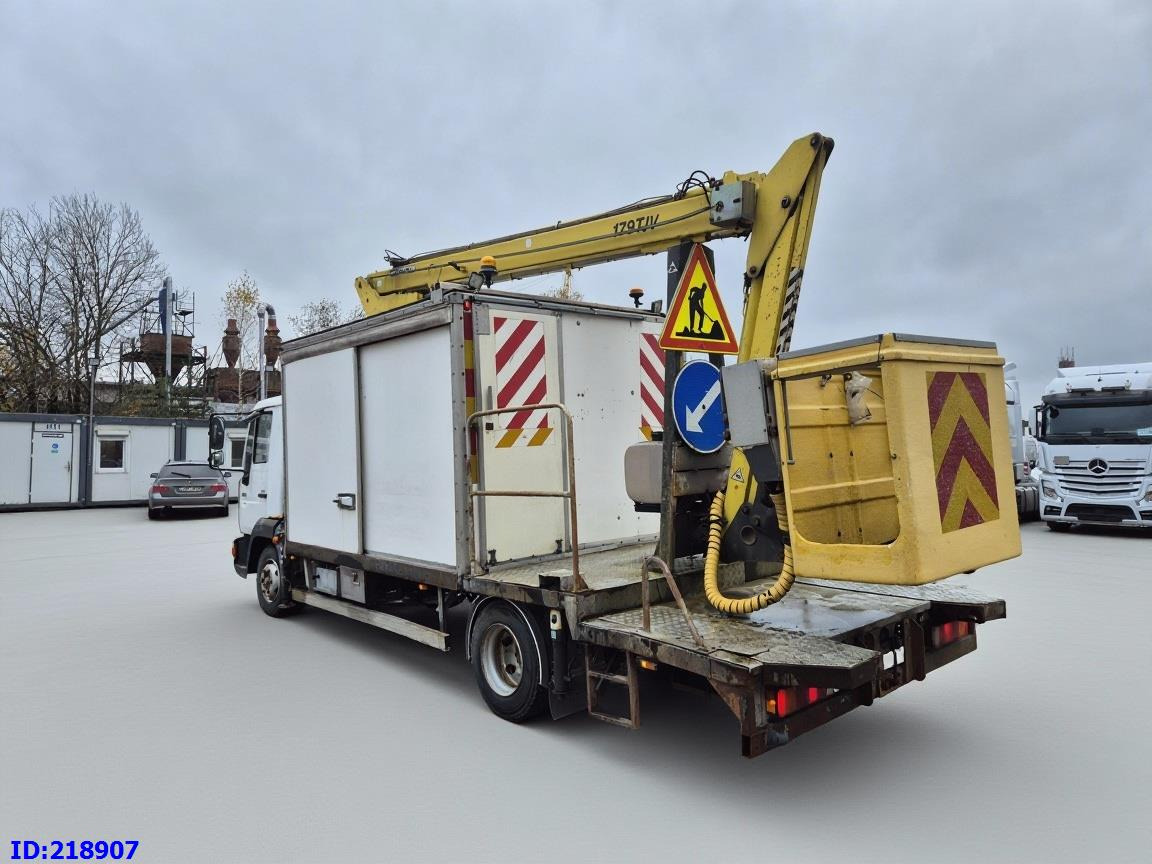 MAN LE 220C + Sky King 179TV - LKW mit Arbeitsbühne, Kommunal-/ Sonderfahrzeug: das Bild 5 MAN LE 220C + Sky King 179TV - LKW mit Arbeitsbühne, Kommunal-/ Sonderfahrzeug: das Bild 5
