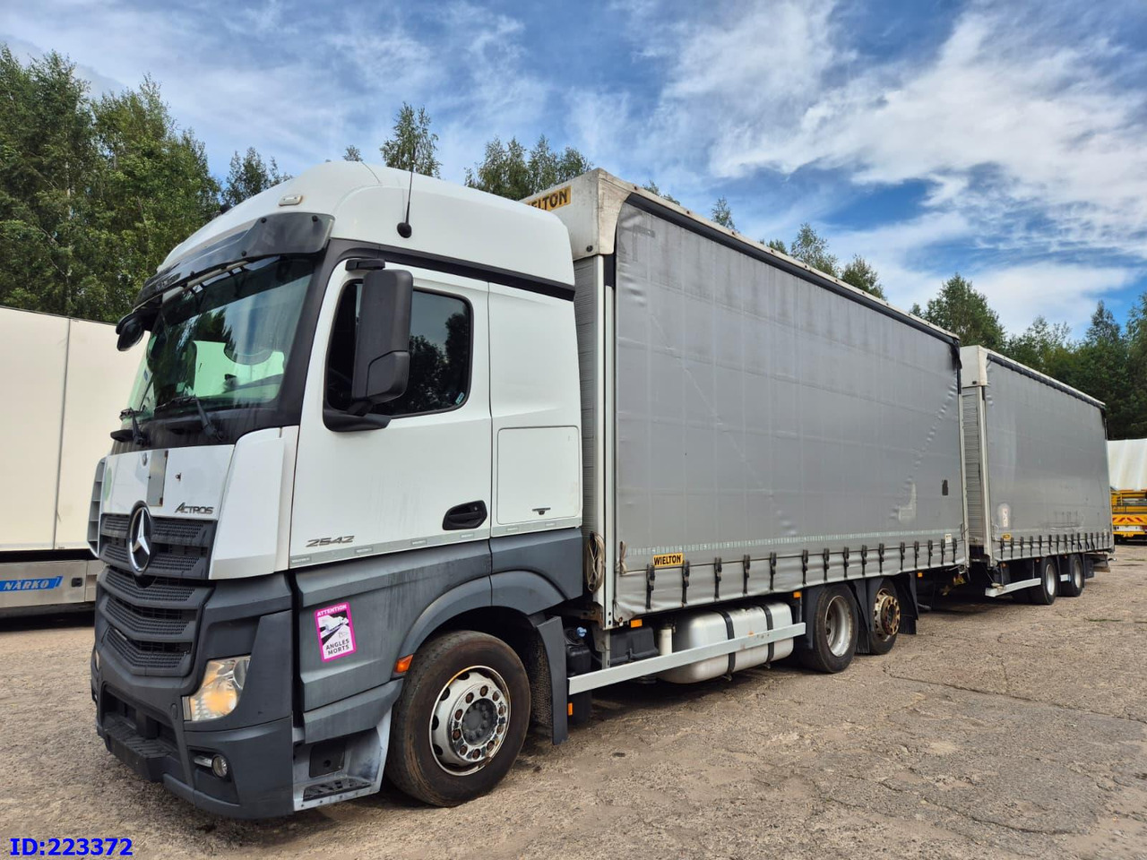 MERCEDES-BENZ Actros 2542 6x2 Euro6 + Wielton trailer - Plane LKW: das Bild 1 MERCEDES-BENZ Actros 2542 6x2 Euro6 + Wielton trailer - Plane LKW: das Bild 1