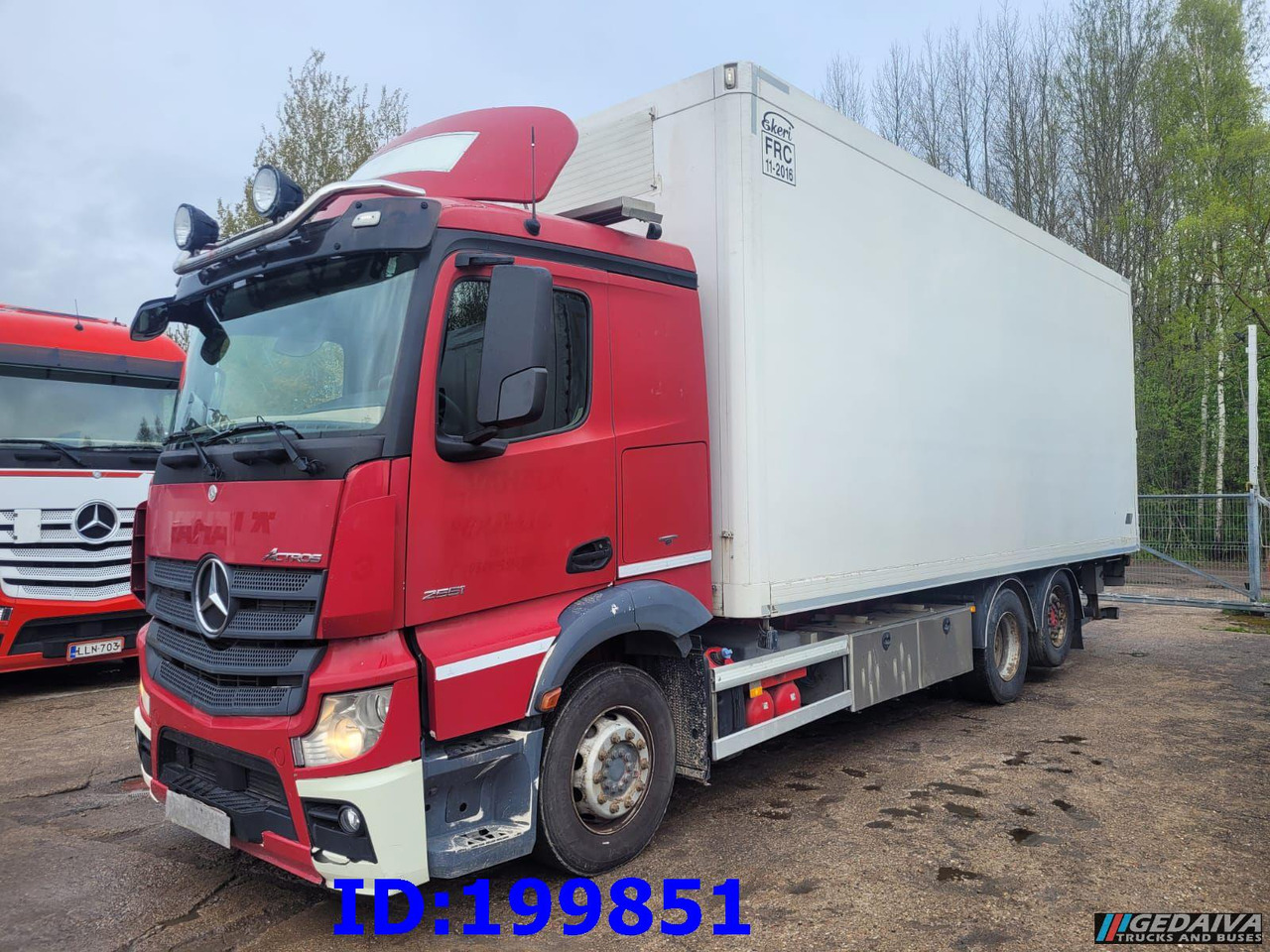 MERCEDES-BENZ Actros 2551 6x2 Euro5 - Koffer LKW: das Bild 1 MERCEDES-BENZ Actros 2551 6x2 Euro5 - Koffer LKW: das Bild 1