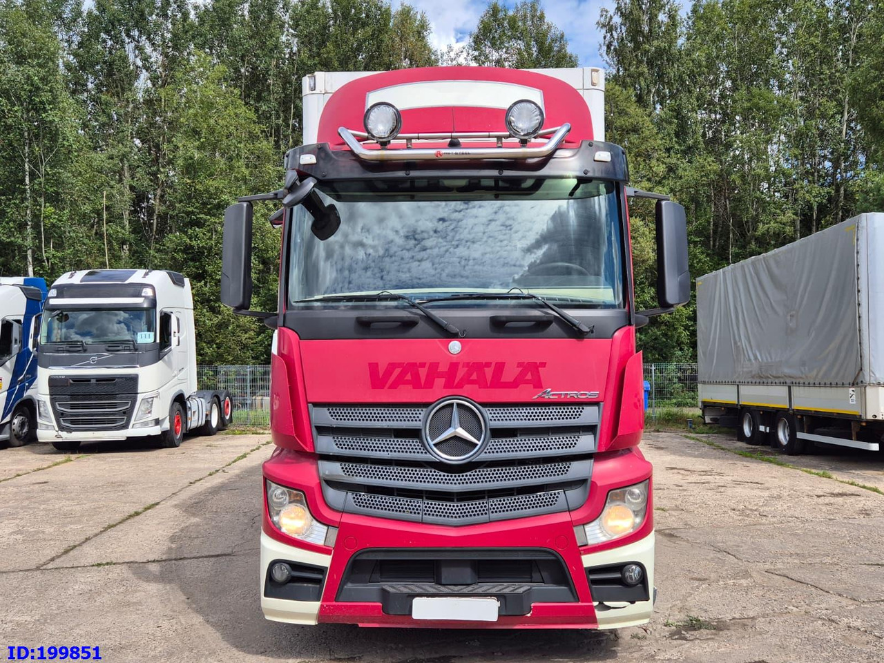 MERCEDES-BENZ Actros 2551 6x2 Euro5 - Koffer LKW: das Bild 2 MERCEDES-BENZ Actros 2551 6x2 Euro5 - Koffer LKW: das Bild 2