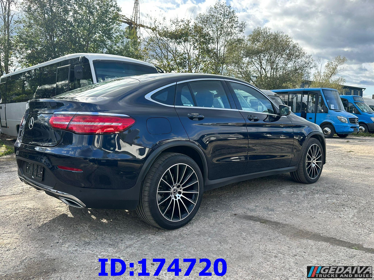 MERCEDES-BENZ GLC Coupe 220 4x4 - SUV/ Geländewagen: das Bild 4 MERCEDES-BENZ GLC Coupe 220 4x4 - SUV/ Geländewagen: das Bild 4