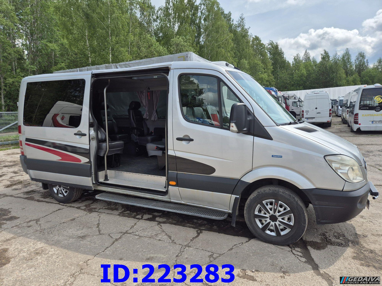 MERCEDES-BENZ Sprinter 313 - Kasten VIP -Euro5 - Reisebus: das Bild 3 MERCEDES-BENZ Sprinter 313 - Kasten VIP -Euro5 - Reisebus: das Bild 3