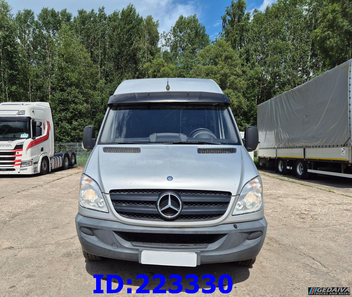 MERCEDES-BENZ Sprinter 313 VIP 14Place Euro5 - Reisebus: das Bild 2 MERCEDES-BENZ Sprinter 313 VIP 14Place Euro5 - Reisebus: das Bild 2