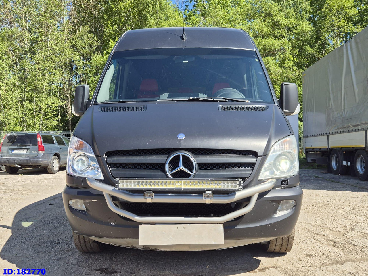 MERCEDES-BENZ Sprinter 319 VIP Euro5 - Reisebus: das Bild 2 MERCEDES-BENZ Sprinter 319 VIP Euro5 - Reisebus: das Bild 2