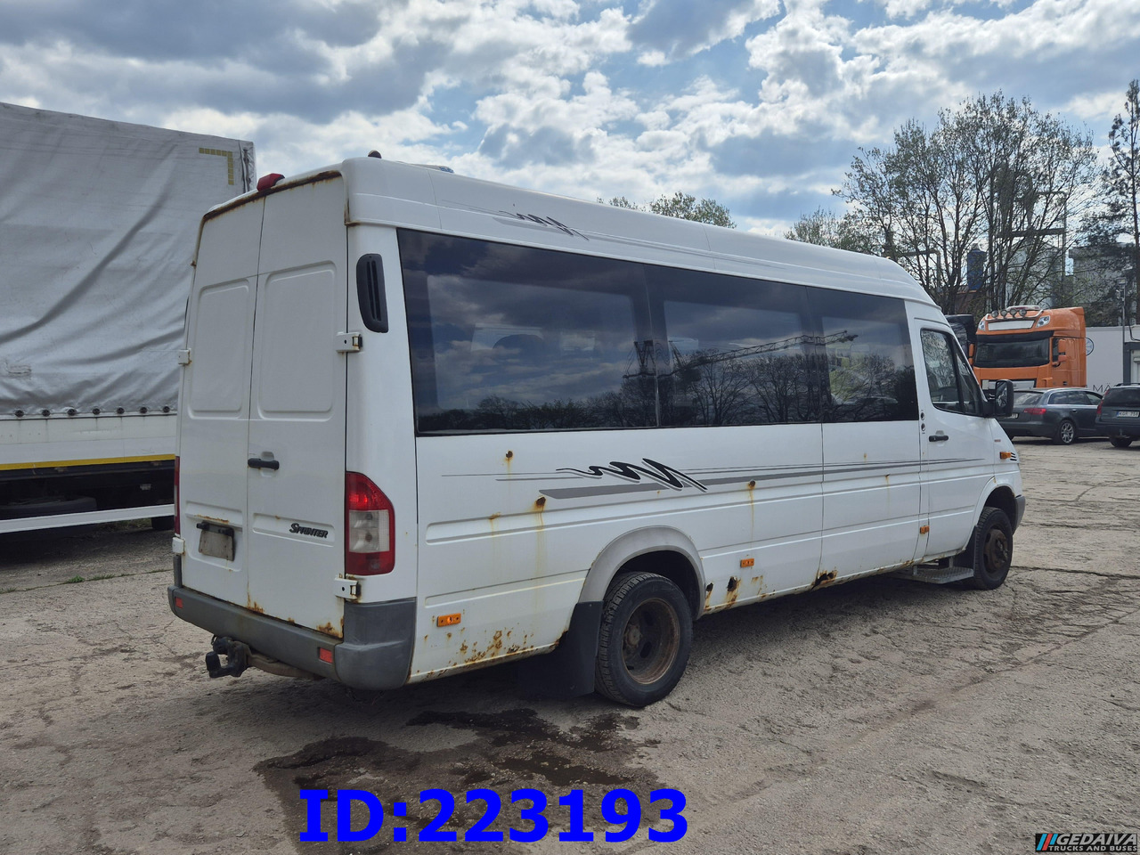 MERCEDES-BENZ Sprinter 416 VIP AC 17-seater - Reisebus: das Bild 4 MERCEDES-BENZ Sprinter 416 VIP AC 17-seater - Reisebus: das Bild 4