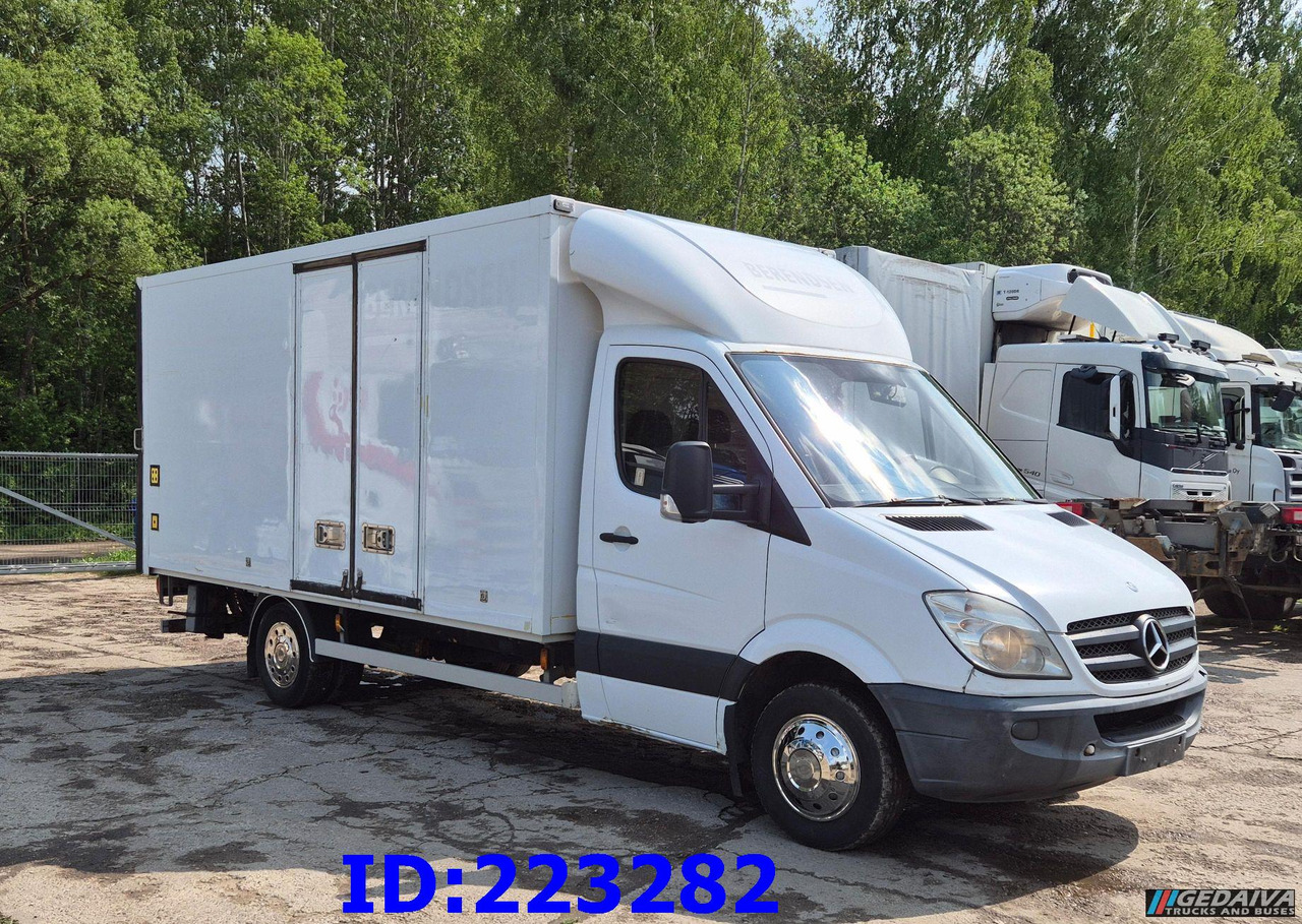 MERCEDES-BENZ Sprinter 516 SUPER - Koffer LKW: das Bild 4 MERCEDES-BENZ Sprinter 516 SUPER - Koffer LKW: das Bild 4