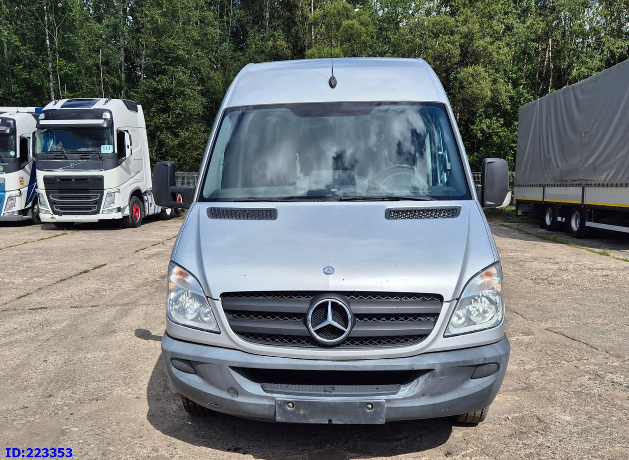 MERCEDES-BENZ Sprinter 518 - 23 Seater - Kleinbus, Personentransporter: das Bild 2 MERCEDES-BENZ Sprinter 518 - 23 Seater - Kleinbus, Personentransporter: das Bild 2