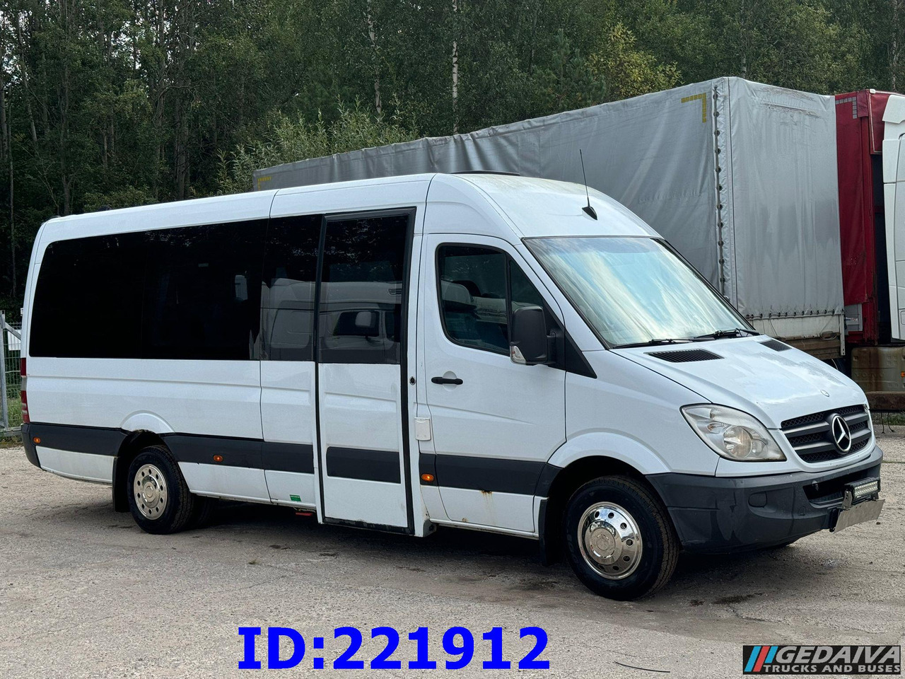 MERCEDES-BENZ Sprinter 518 VIP 17-Place - Reisebus: das Bild 4 MERCEDES-BENZ Sprinter 518 VIP 17-Place - Reisebus: das Bild 4