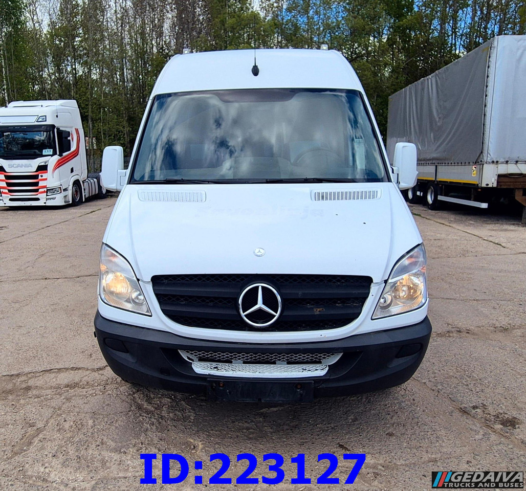MERCEDES-BENZ Sprinter 518 - VIP -19 Seater - Reisebus: das Bild 2 MERCEDES-BENZ Sprinter 518 - VIP -19 Seater - Reisebus: das Bild 2