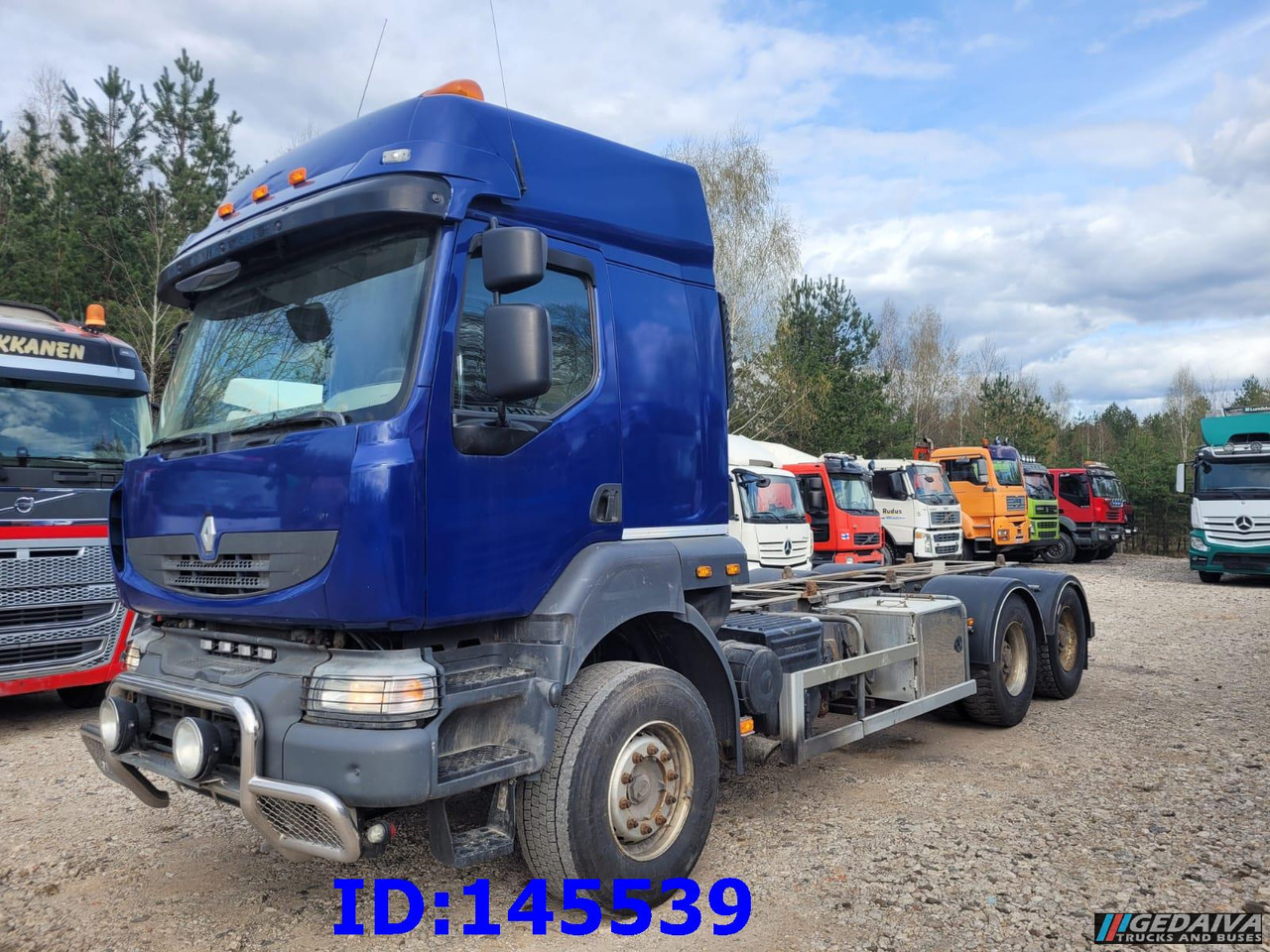 RENAULT Kerax 520HP 6x4 Full steel - Fahrgestell LKW: das Bild 1 RENAULT Kerax 520HP 6x4 Full steel - Fahrgestell LKW: das Bild 1
