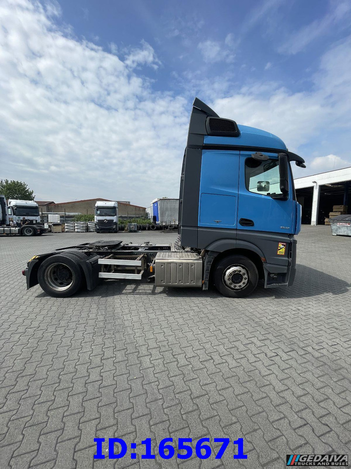 MERCEDES-BENZ Actros 1842 - Mega - Euro6 - Sattelzugmaschine: das Bild 4 MERCEDES-BENZ Actros 1842 - Mega - Euro6 - Sattelzugmaschine: das Bild 4