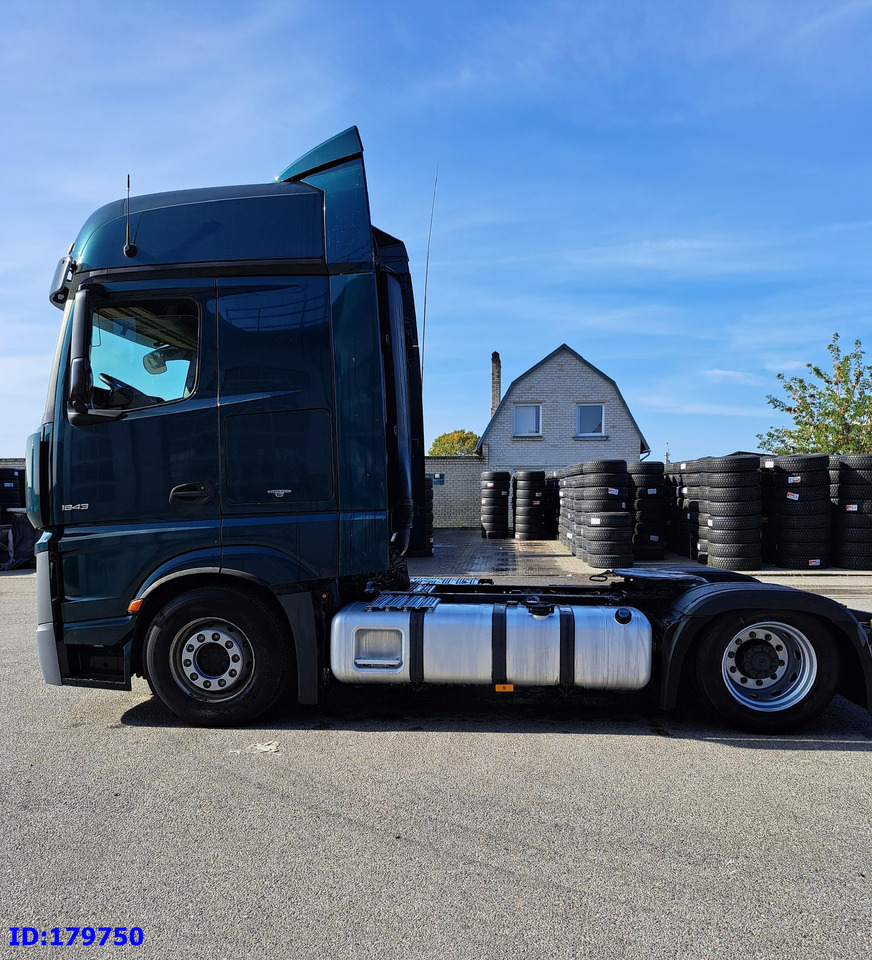 Sattelzugmaschine MERCEDES-BENZ Actros 1843 Euro6: das Bild 7