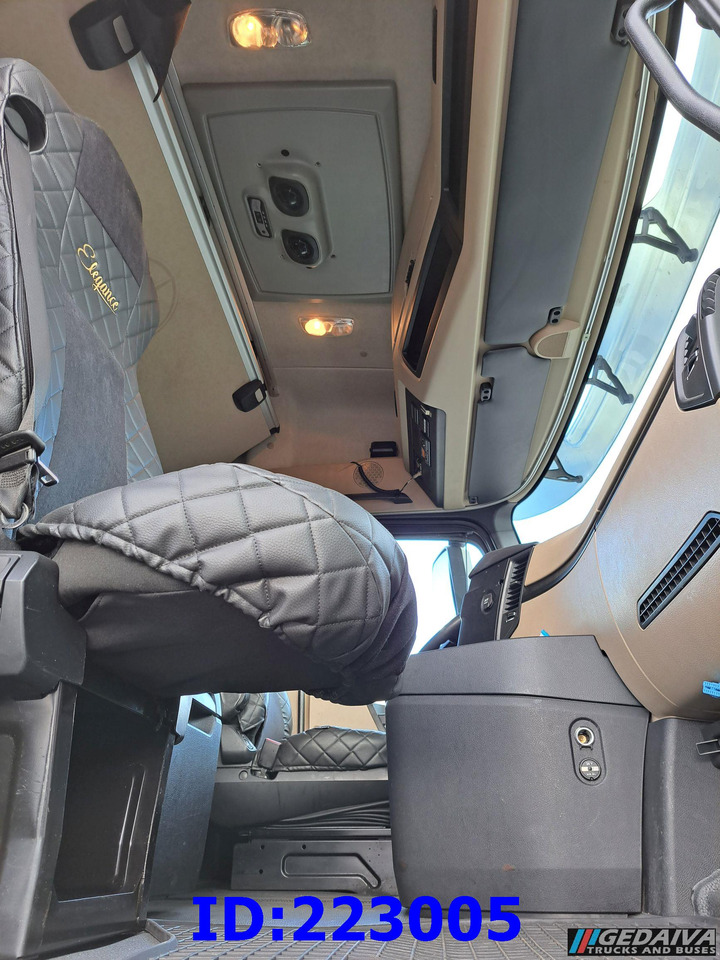 Sattelzugmaschine MERCEDES-BENZ Actros 1843 MEGA Euro6: das Bild 15