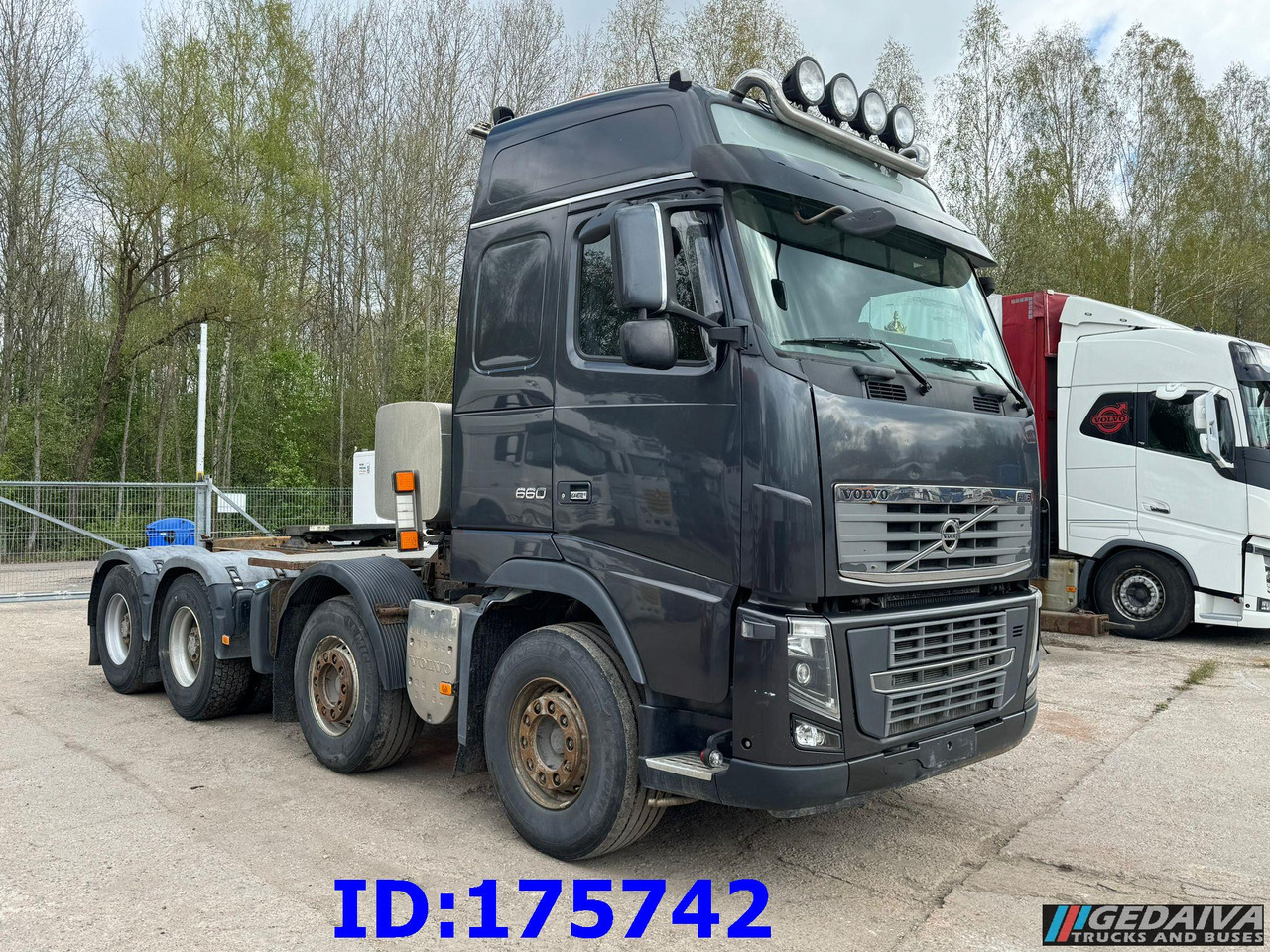 VOLVO FH16 660HP 8x4 - Sattelzugmaschine: das Bild 3 VOLVO FH16 660HP 8x4 - Sattelzugmaschine: das Bild 3