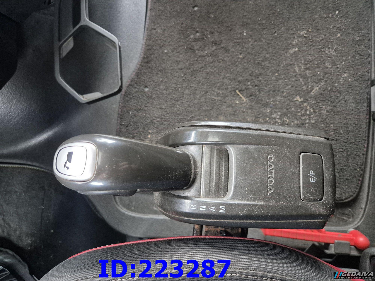 Fahrgestell LKW VOLVO FH13 540HP  - 10 tyre (2pcs. available): das Bild 13