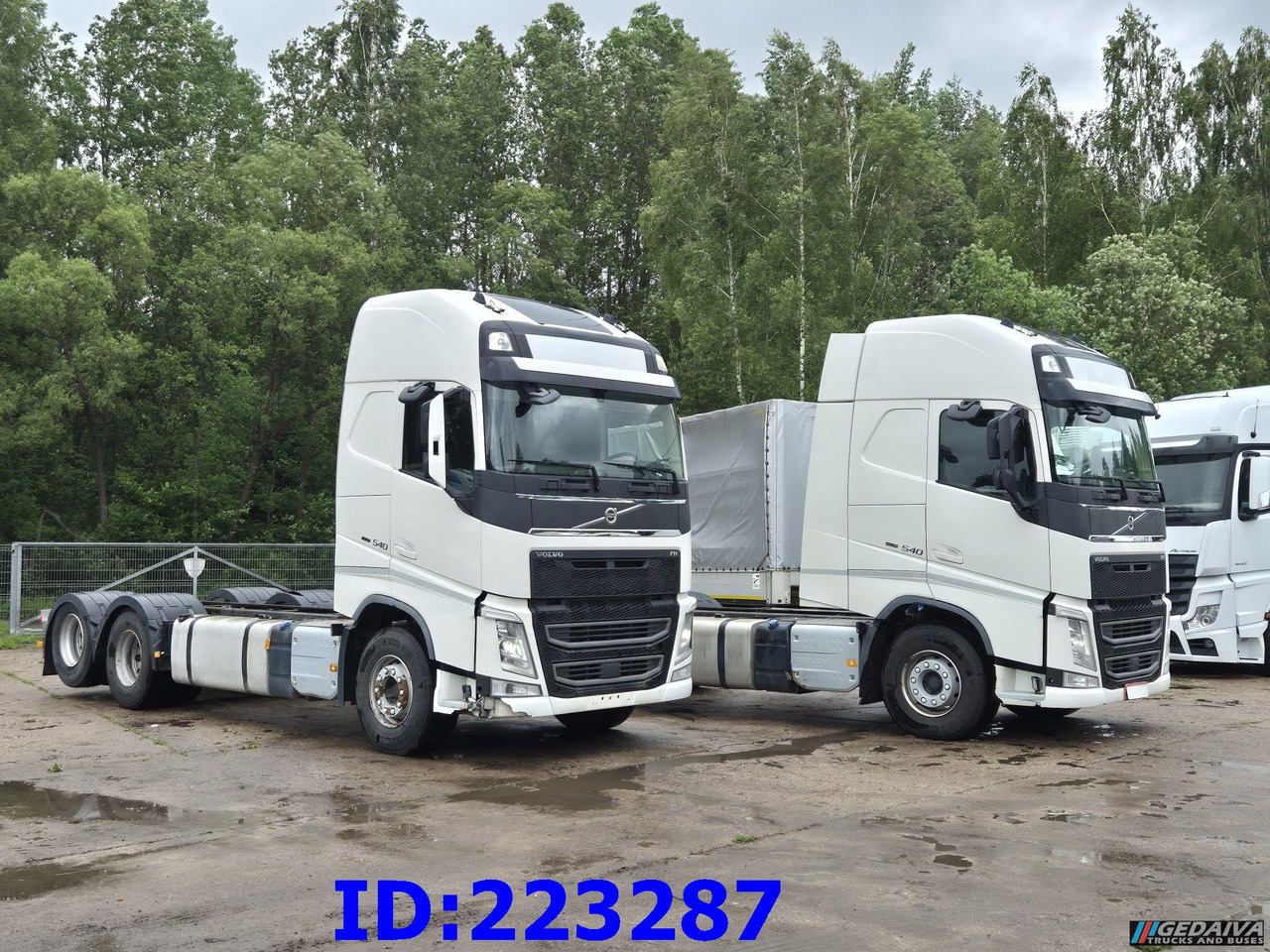 VOLVO FH13 540HP - 10 tyre (2pcs. available) - Fahrgestell LKW: das Bild 1 VOLVO FH13 540HP - 10 tyre (2pcs. available) - Fahrgestell LKW: das Bild 1