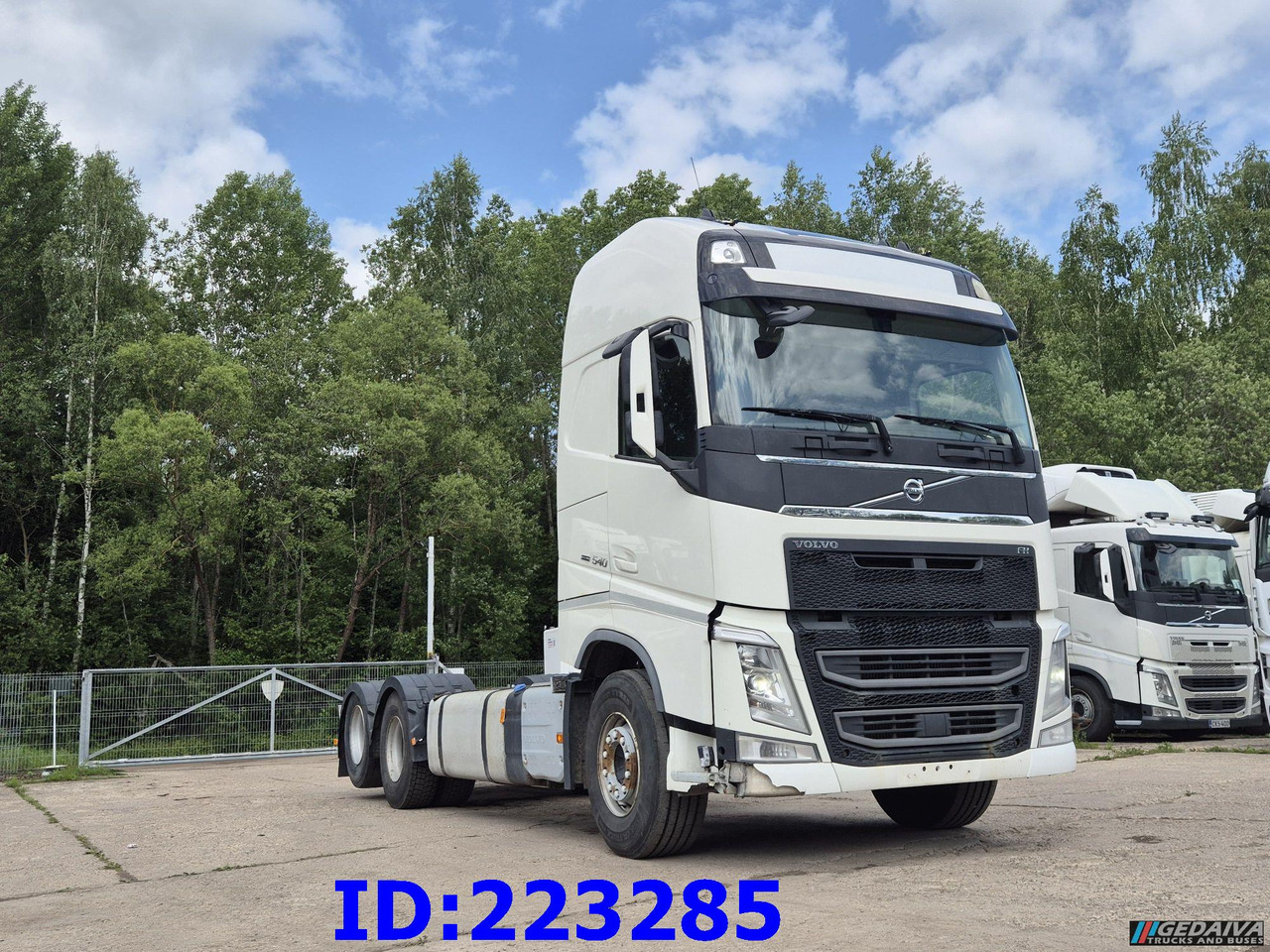 VOLVO FH13 540HP 6x2 (10 tyre) Euro6 - Fahrgestell LKW: das Bild 4 VOLVO FH13 540HP 6x2 (10 tyre) Euro6 - Fahrgestell LKW: das Bild 4
