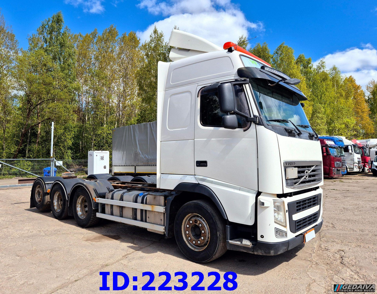 VOLVO FH13 540HP 8X4 Euro5 - Fahrgestell LKW: das Bild 4 VOLVO FH13 540HP 8X4 Euro5 - Fahrgestell LKW: das Bild 4