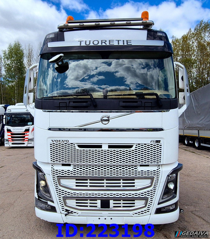 VOLVO FH16 650HP 8X4 (Steering axle) - Fahrgestell LKW: das Bild 2 VOLVO FH16 650HP 8X4 (Steering axle) - Fahrgestell LKW: das Bild 2