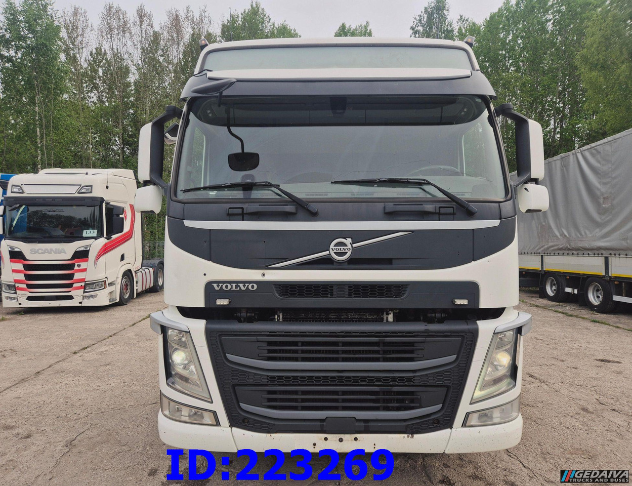 VOLVO FM13 500HP 8x2 (2 steering axels) - Fahrgestell LKW: das Bild 2 VOLVO FM13 500HP 8x2 (2 steering axels) - Fahrgestell LKW: das Bild 2