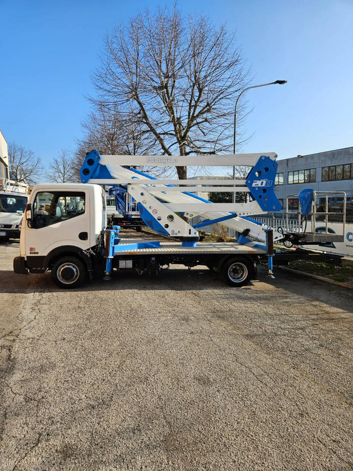 SOCAGE 20D - LKW mit Arbeitsbühne: das Bild 4 SOCAGE 20D - LKW mit Arbeitsbühne: das Bild 4
