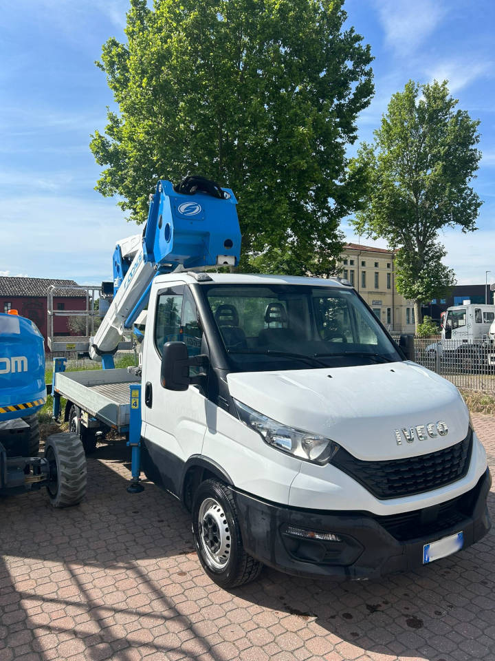 LKW mit Arbeitsbühne SOCAGE 20D: das Bild 7
