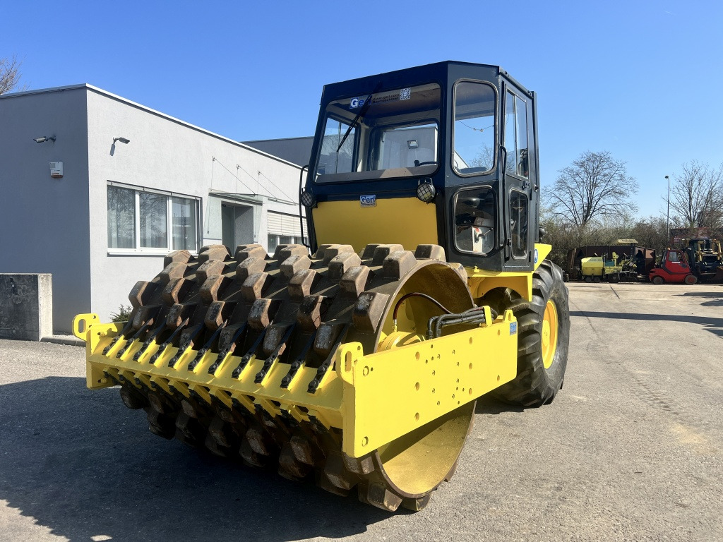 JCB Vibromax W 1402 PD (111495) - Walzenzug: das Bild 3 JCB Vibromax W 1402 PD (111495) - Walzenzug: das Bild 3
