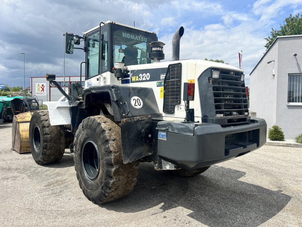 Komatsu WA 320-6 (111584) - Radlader: das Bild 3 Komatsu WA 320-6 (111584) - Radlader: das Bild 3