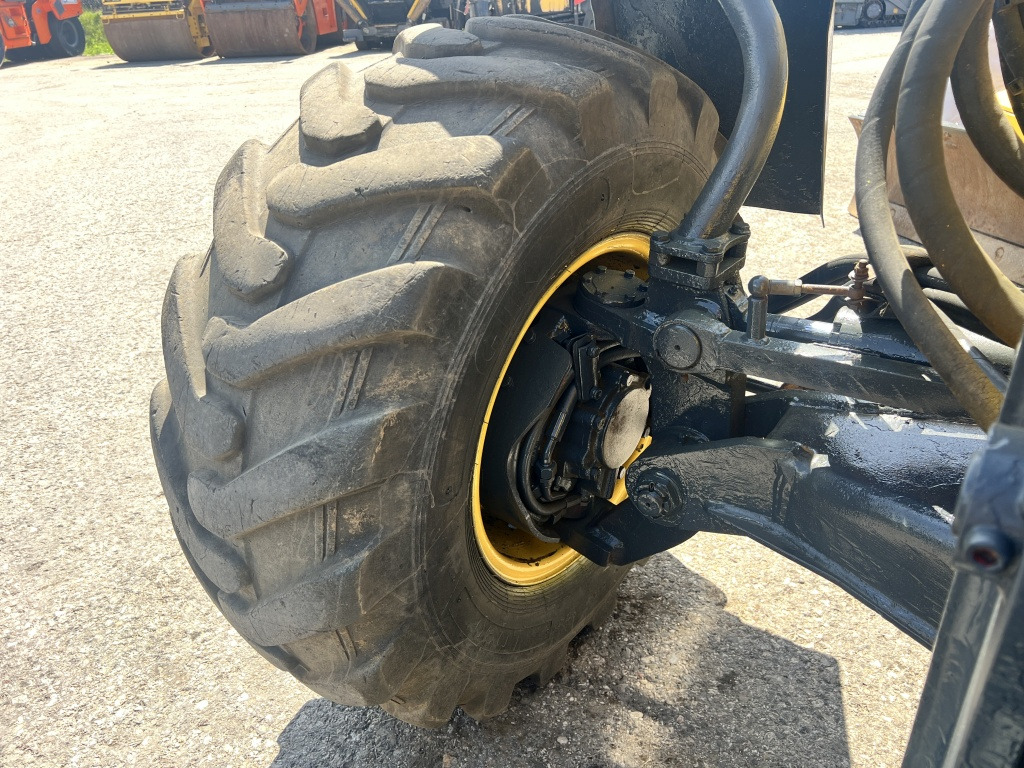 Grader O&K – New Holland F 106 A (111601): das Bild 12