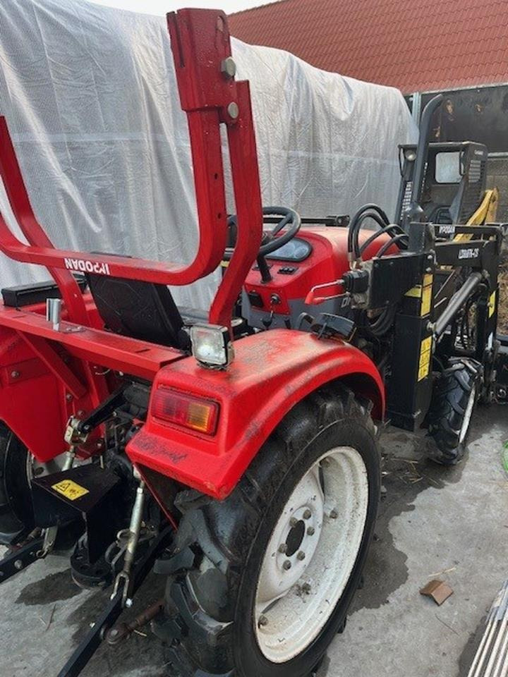 Dong feng DF304 - Kleintraktor: das Bild 2 Dong feng DF304 - Kleintraktor: das Bild 2