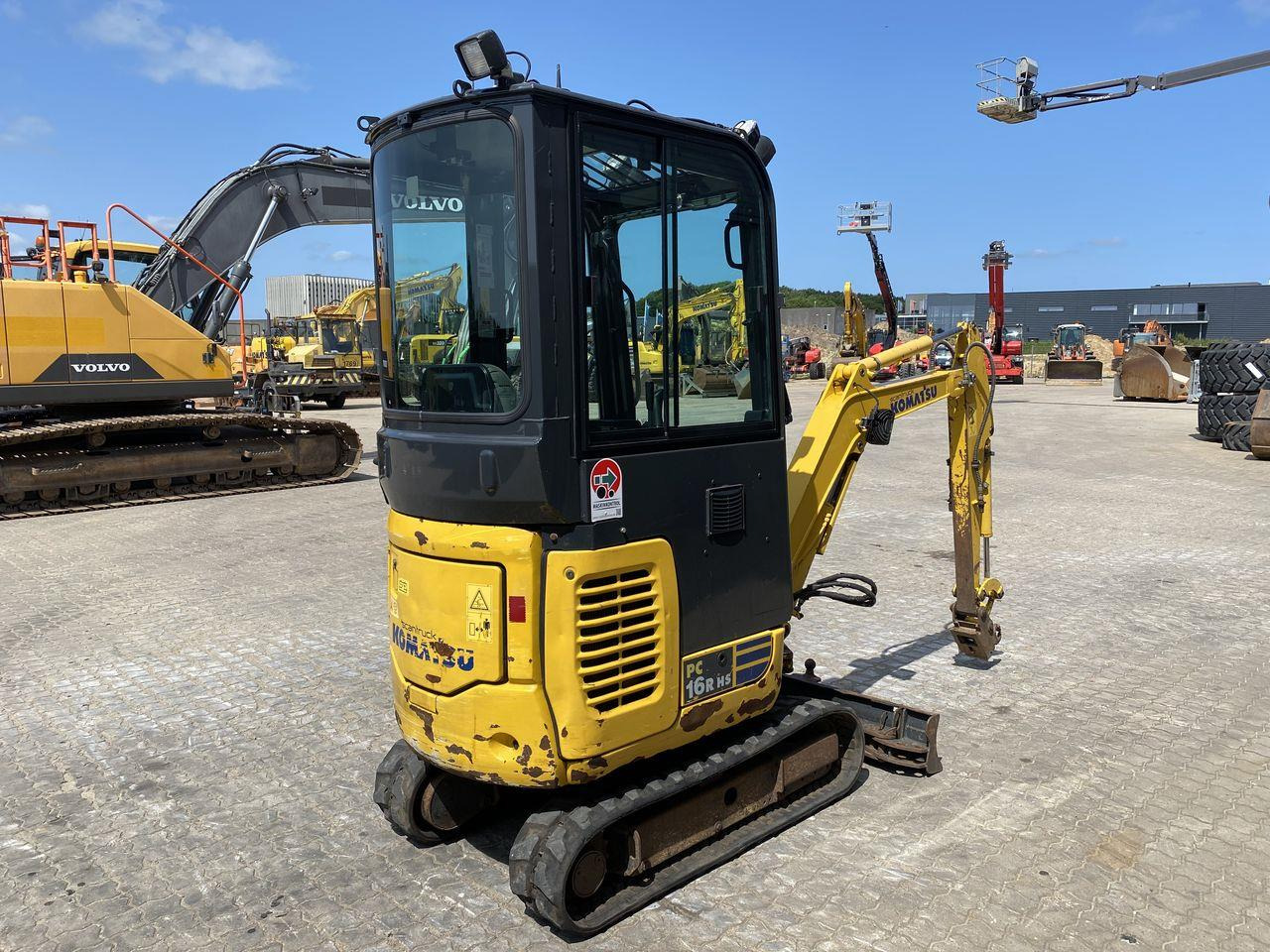 Komatsu PC16R-3HS - Minibagger: das Bild 4 Komatsu PC16R-3HS - Minibagger: das Bild 4