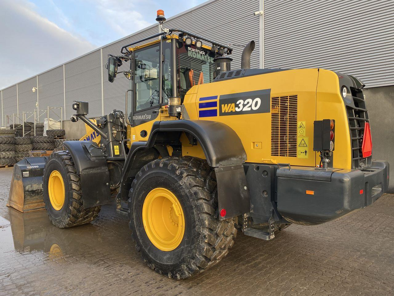 Komatsu WA320-8EO - Radlader: das Bild 2 Komatsu WA320-8EO - Radlader: das Bild 2