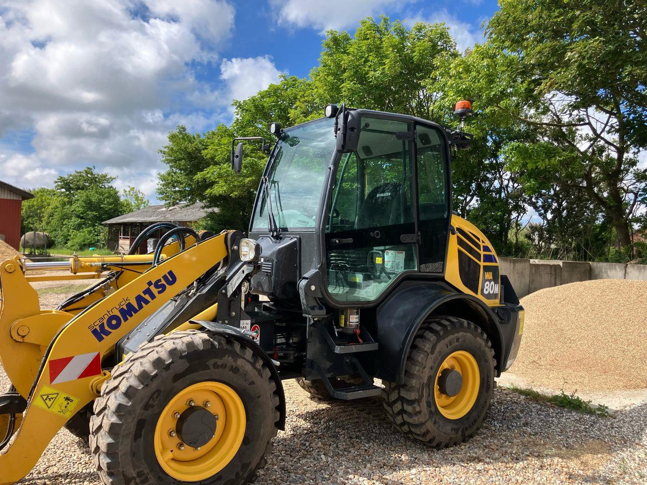 Komatsu WA80M-8EO - Hoflader: das Bild 1 Komatsu WA80M-8EO - Hoflader: das Bild 1