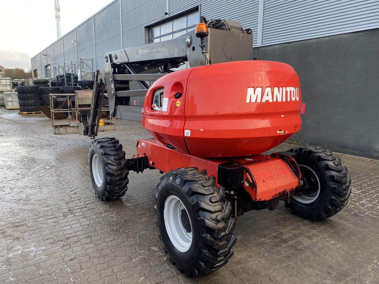 Manitou 180ATJ 2 RC - Gelenkarmbühne: das Bild 2 Manitou 180ATJ 2 RC - Gelenkarmbühne: das Bild 2