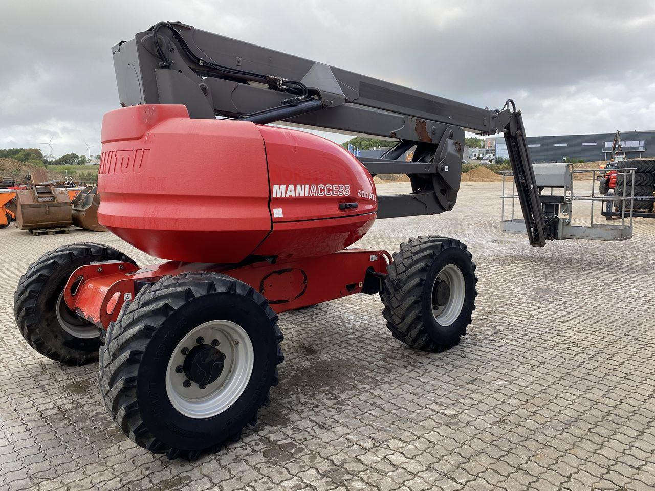 Manitou 200ATJ RC - Gelenkarmbühne: das Bild 4 Manitou 200ATJ RC - Gelenkarmbühne: das Bild 4
