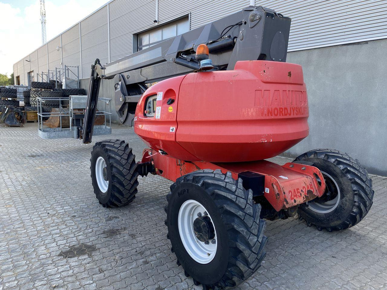Manitou 200ATJ RC - Gelenkarmbühne: das Bild 2 Manitou 200ATJ RC - Gelenkarmbühne: das Bild 2