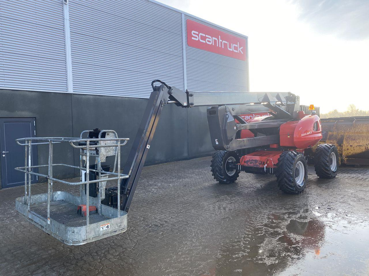 Manitou 200ATJ RC - Gelenkarmbühne: das Bild 1 Manitou 200ATJ RC - Gelenkarmbühne: das Bild 1